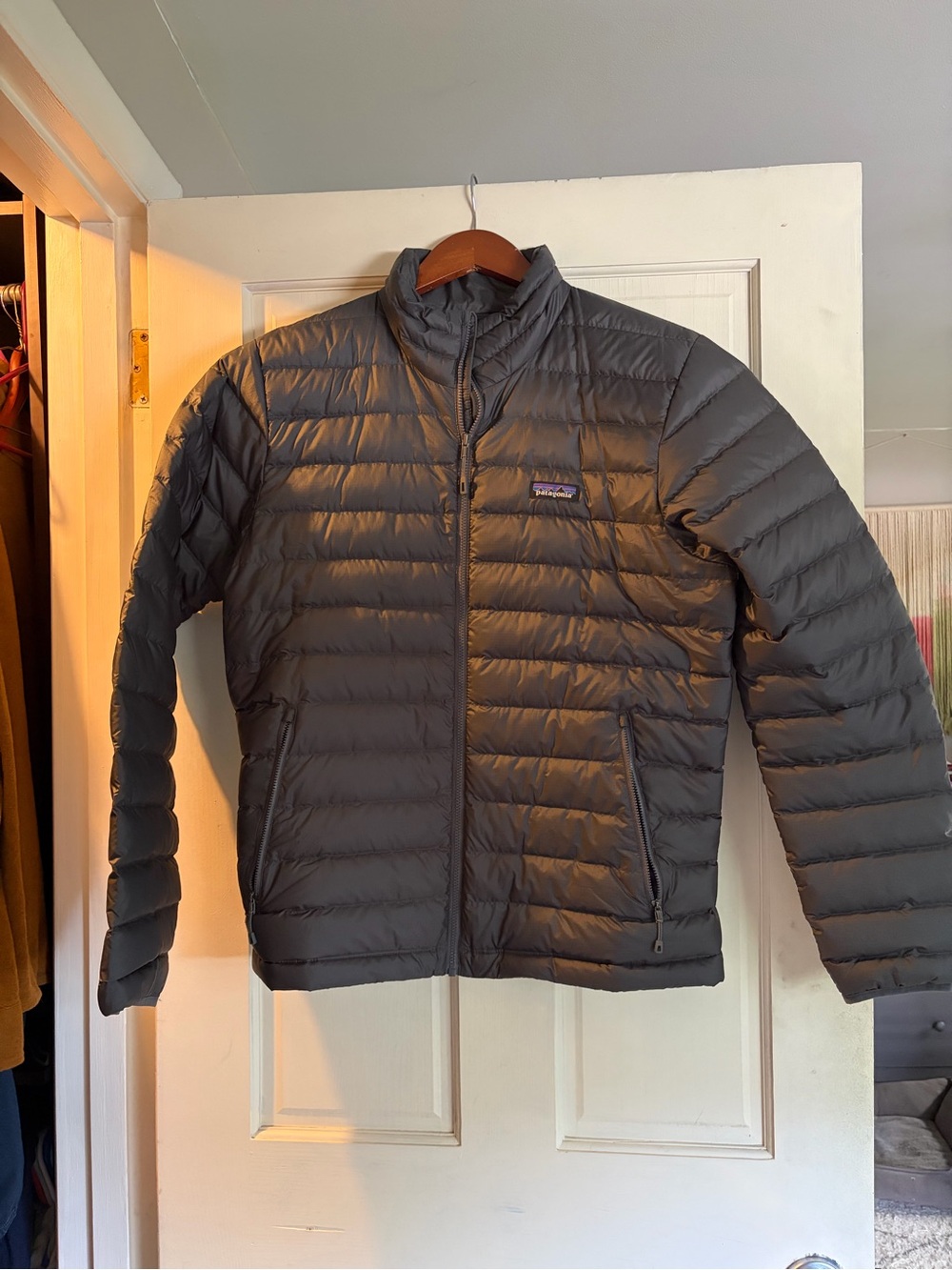 Patagonia Men’s Quilted Puffer Jacket - Charcoal Gray